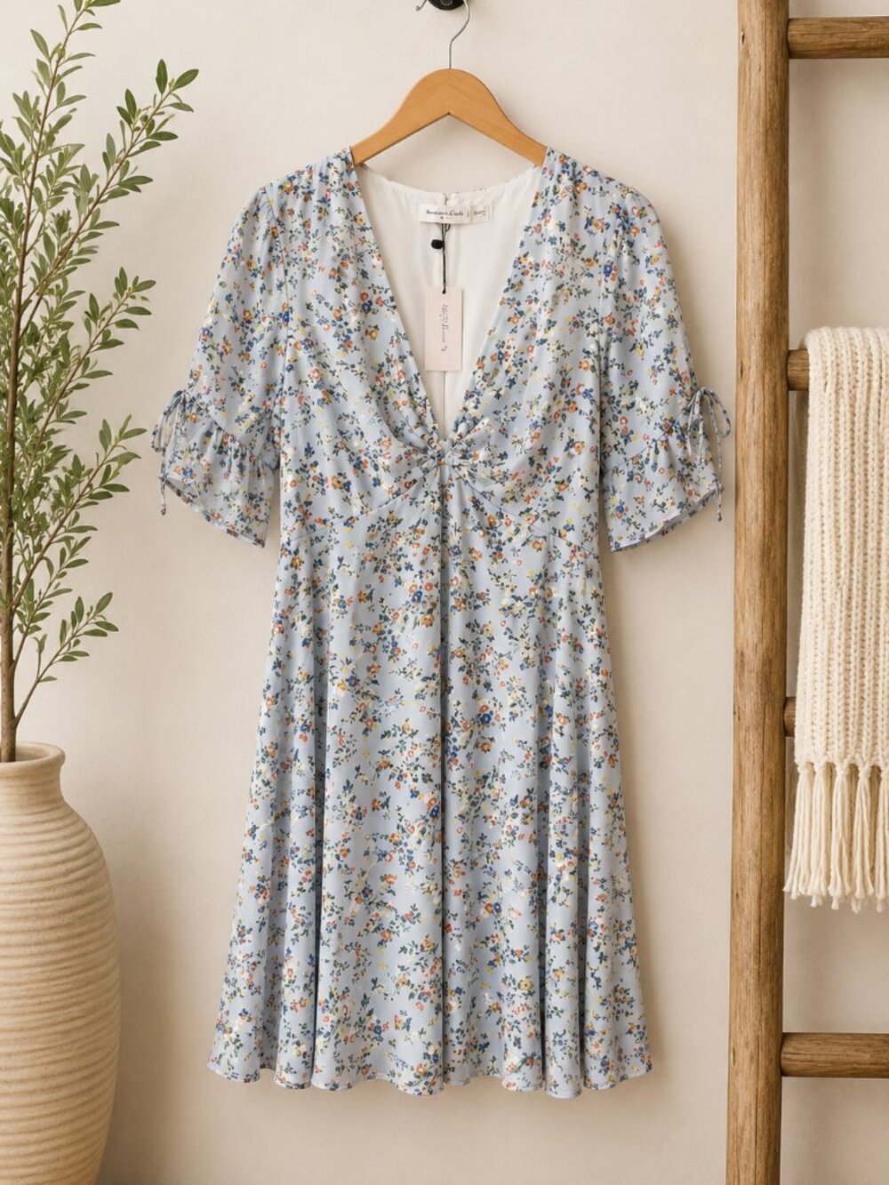 Sugarlips Floral Tie Front Flutter Sleeve Dress Medium NWT